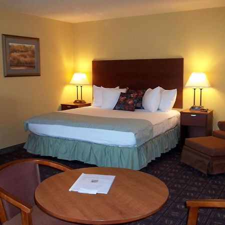 Southern Inn And Suites Yorktown Bagian luar foto