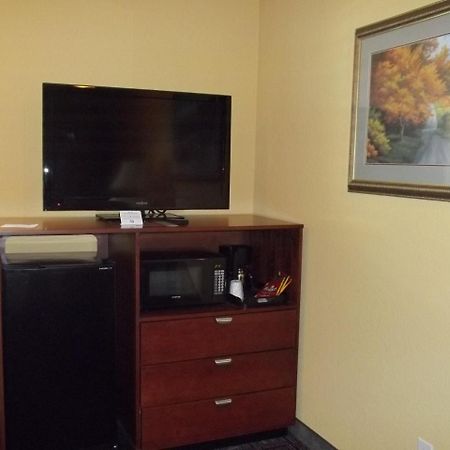 Southern Inn And Suites Yorktown Bagian luar foto