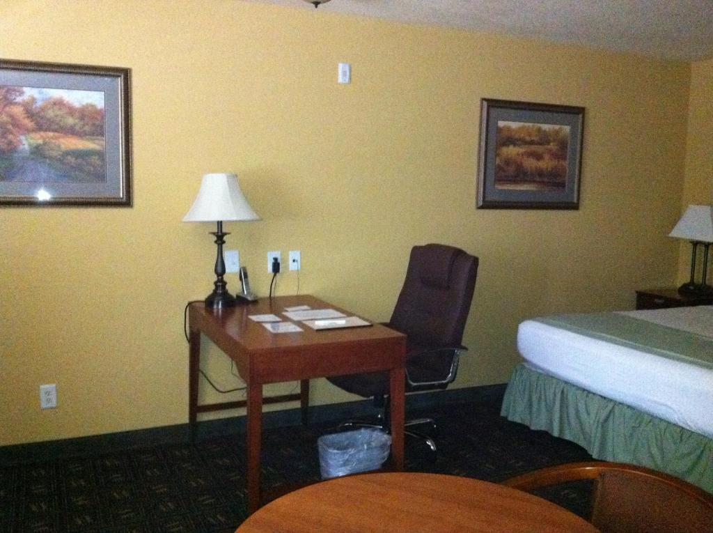 Southern Inn And Suites Yorktown Ruang foto